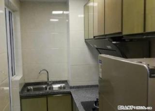 万达广场，万达中央华城精装套三，周边配套齐全，临近湿地公园。 - 内江28生活网 scnj.28life.net
